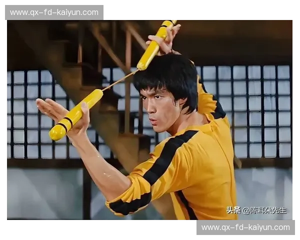 功夫之王！李小龙与甄子丹的跨时空对决，谁才是真正的时代偶像？